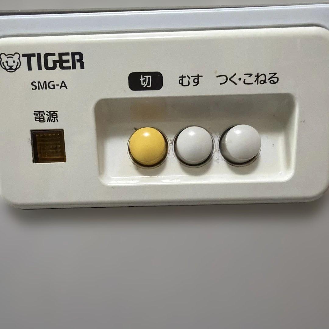 TIGER Mochi Maker SMG-A White